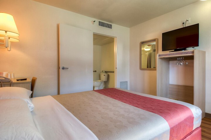 Room 20 of 50