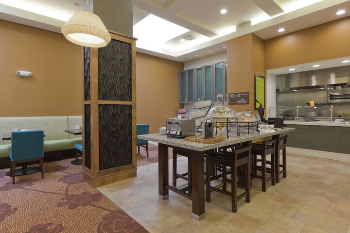 Hilton Garden Inn Lincoln Downtown / Haymarket