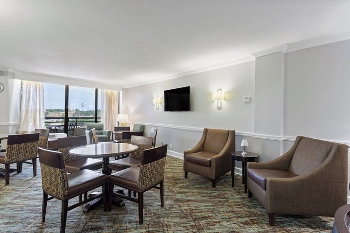 Crowne Plaza Executive Center Baton Rouge by IHG