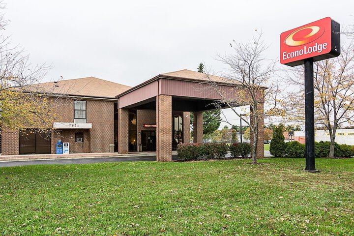 Hotel 2 of 35