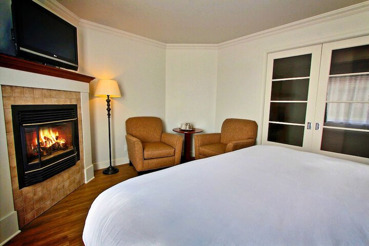 Room 54 of 59