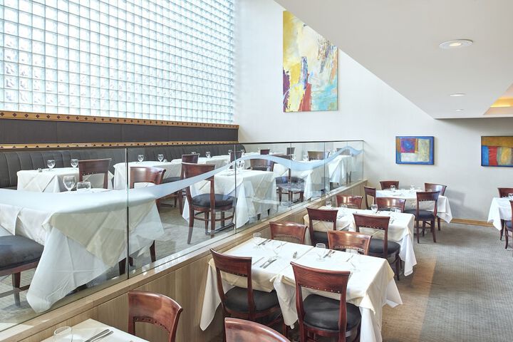 Dining 95 of 110