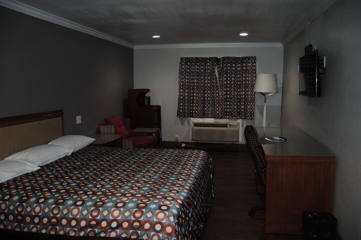 Room 41 of 69