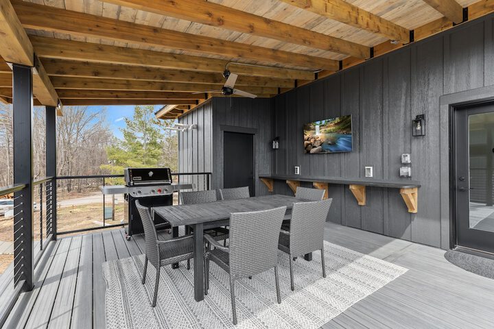 Terrace/Patio 225 of 230