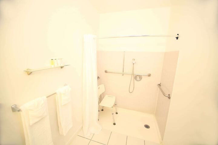 Room 20 of 26