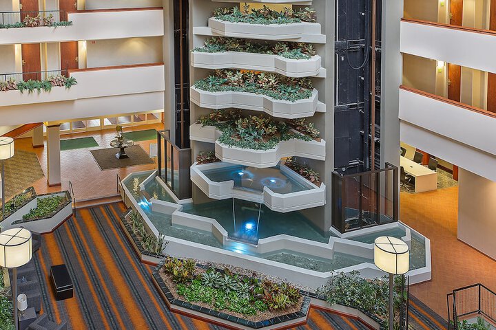 Holiday Inn University Plaza-Bowling Green by IHG