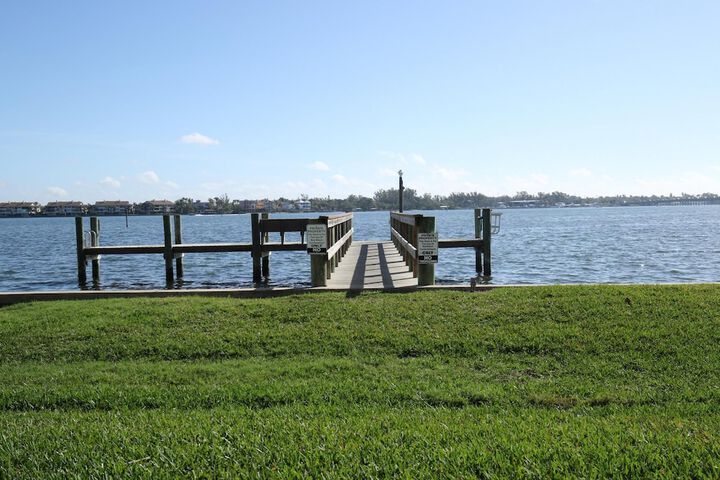 Anna Maria Island Beach Palms 5B