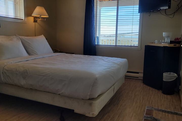 Room 35 of 87