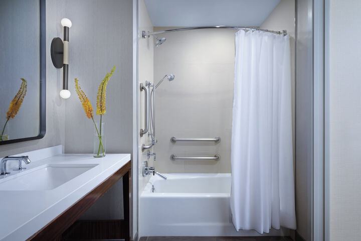 Kimpton Hotel Palomar Phoenix Cityscape by IHG