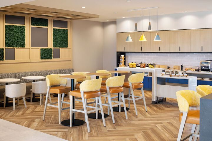 Towneplace Suites by Marriott Victoria Airport Sidney