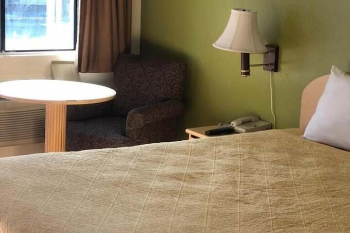 Kelseyville Motel