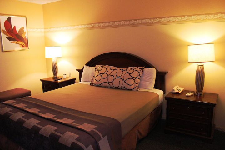 Room 15 of 65