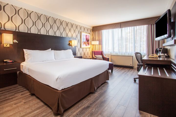 Holiday Inn Toronto - Intl Airport by IHG
