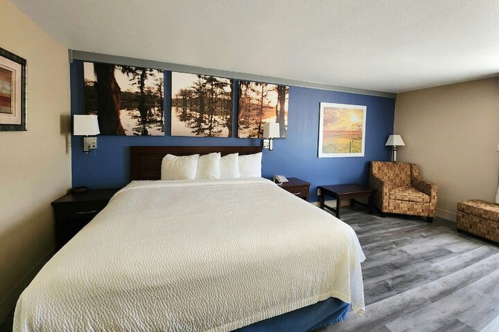 Room 21 of 27
