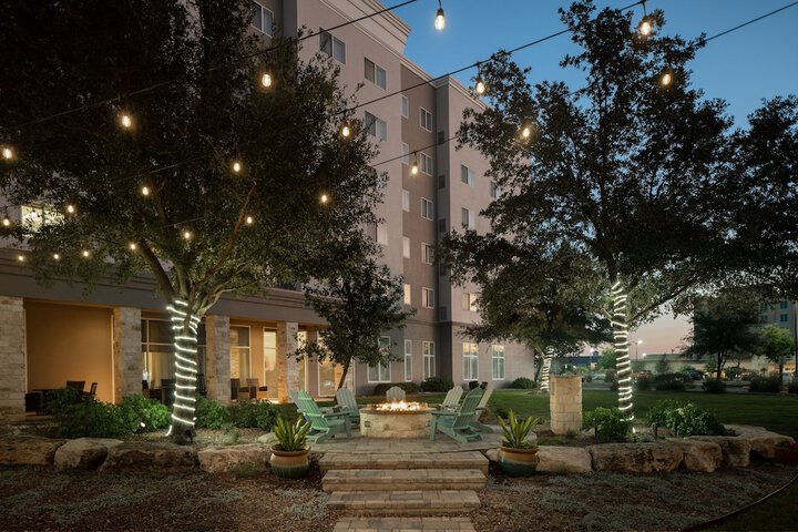 Hotel 3 of 28