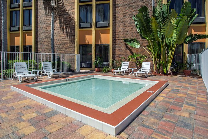 Pool 9 of 77
