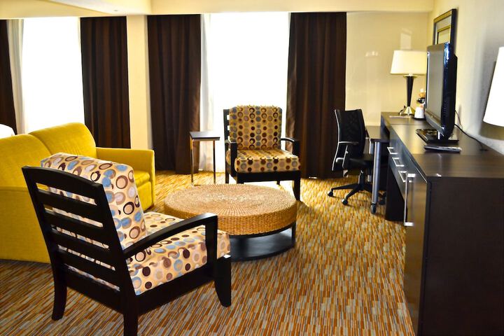 Room 17 of 37
