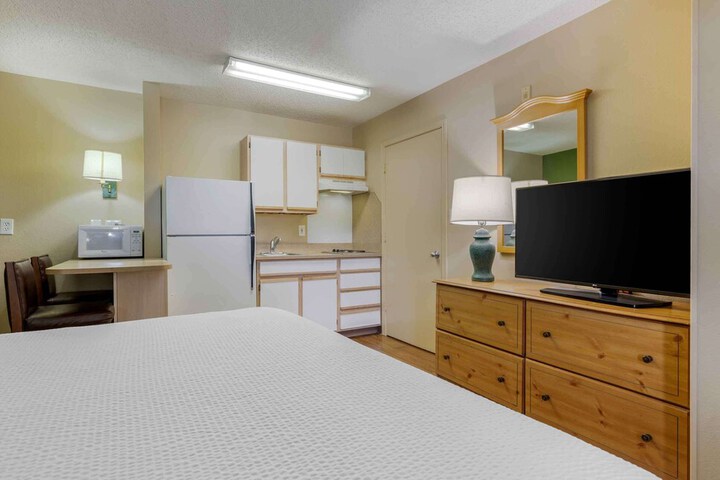 Extended Stay America Select Suites Denver Cherry Creek