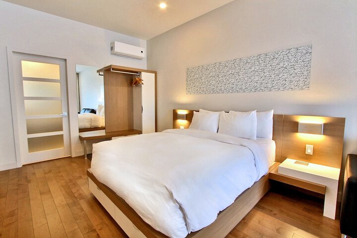Room 48 of 112