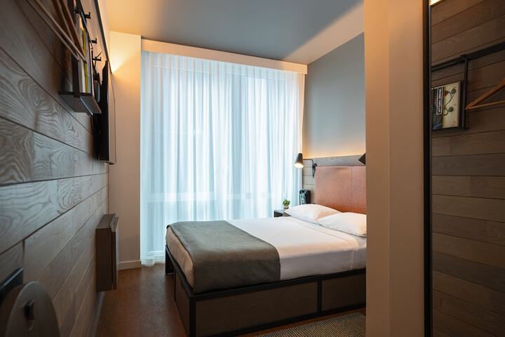 Room 30 of 70