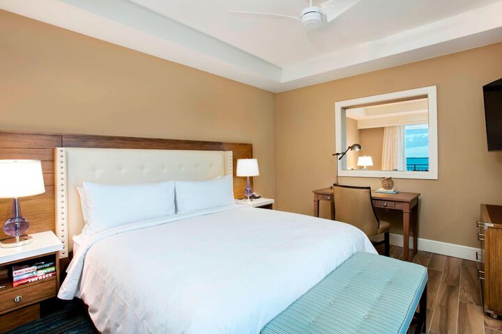 Playa Largo Resort & Spa Autograph Collection