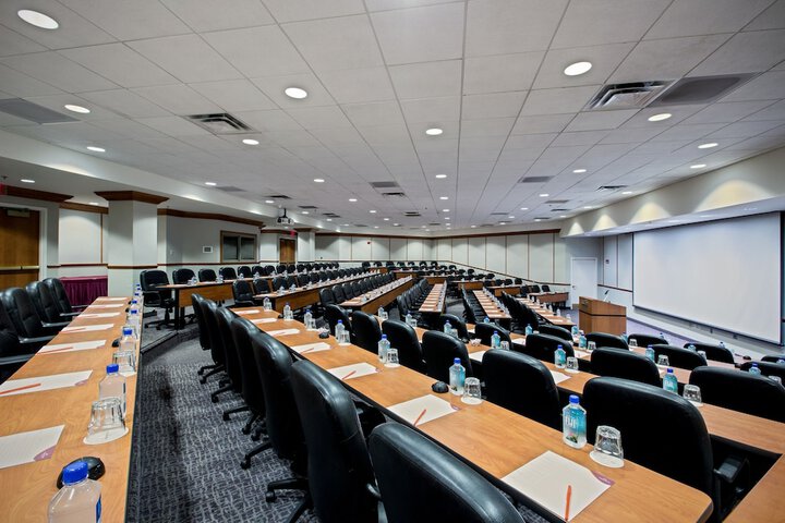 Crowne Plaza: Philadelphia - King of Prussia by IHG
