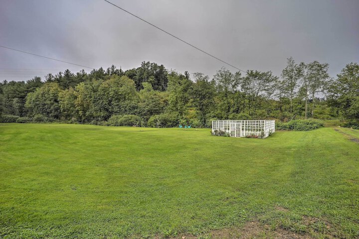 Quiet Studio Escape 2 Mi to Blue Ridge Parkway!