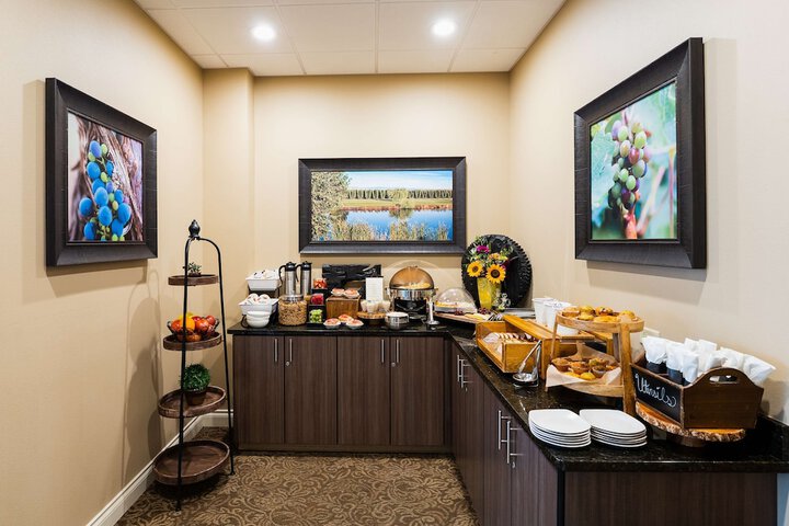 Breakfast/Coffee Service 58 of 66