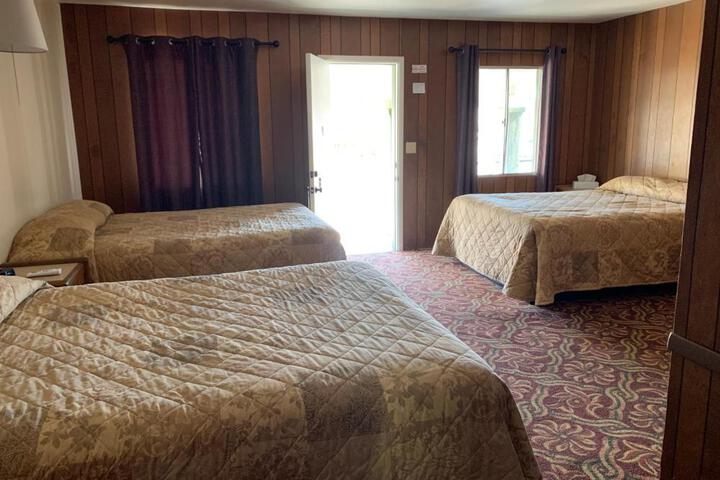 El Portal Motel