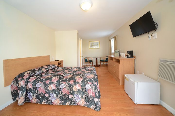 Room 70 of 99