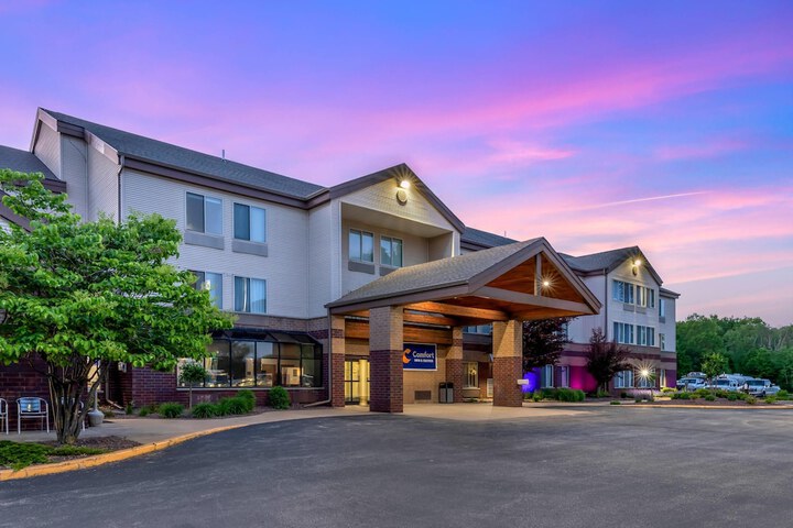 Comfort Inn & Suites New Lisbon