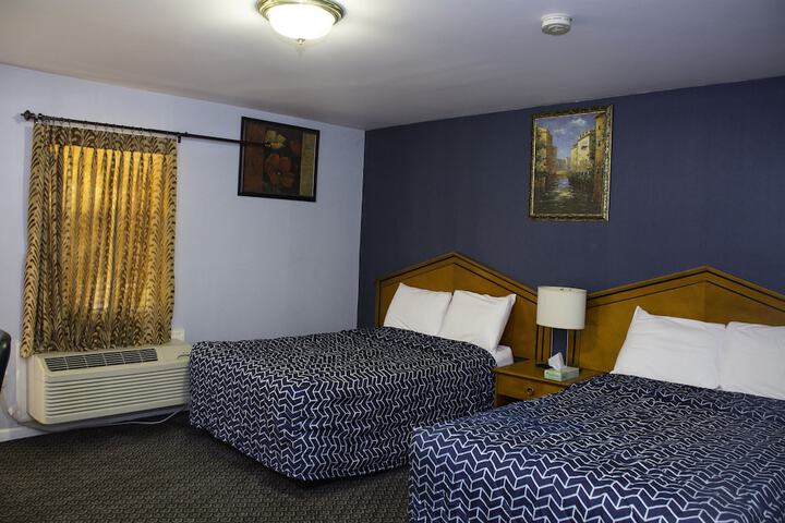 Room 12 of 44