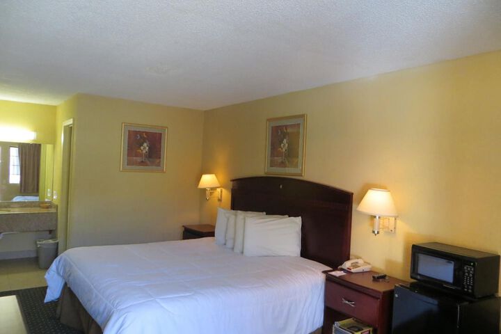 Room 19 of 43