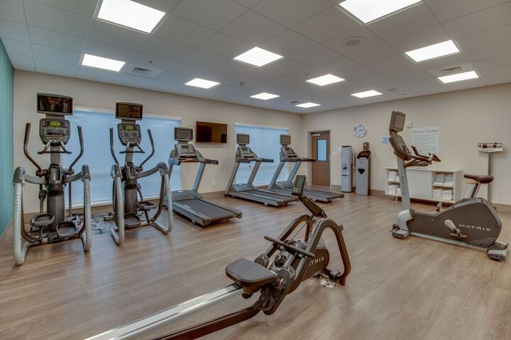 Holiday Inn Express & Suites Union City by IHG