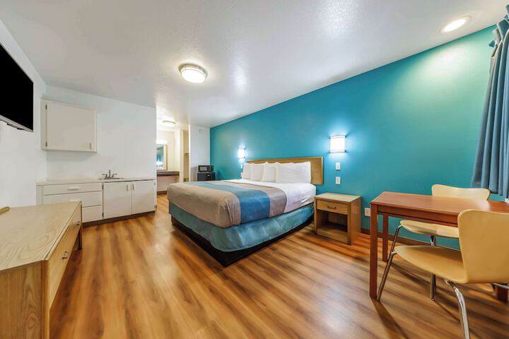 Room 21 of 26