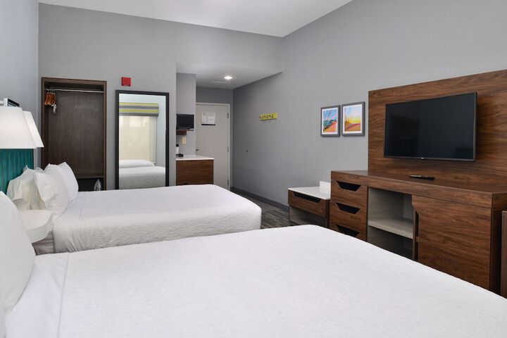 Room 26 of 42