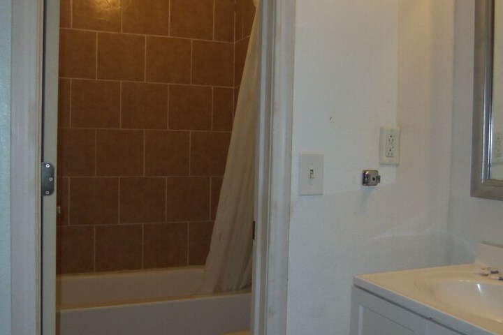 Room 20 of 37