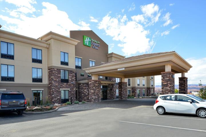 Hotel 6 of 57