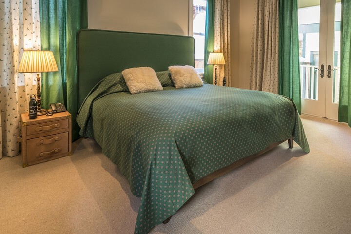 Dunton Town House