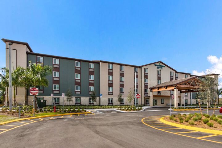 Hotel 3 of 48