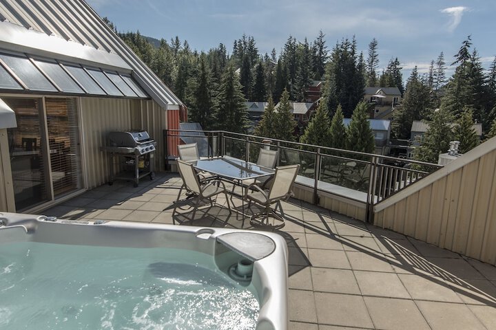 Terrace/Patio 168 of 182