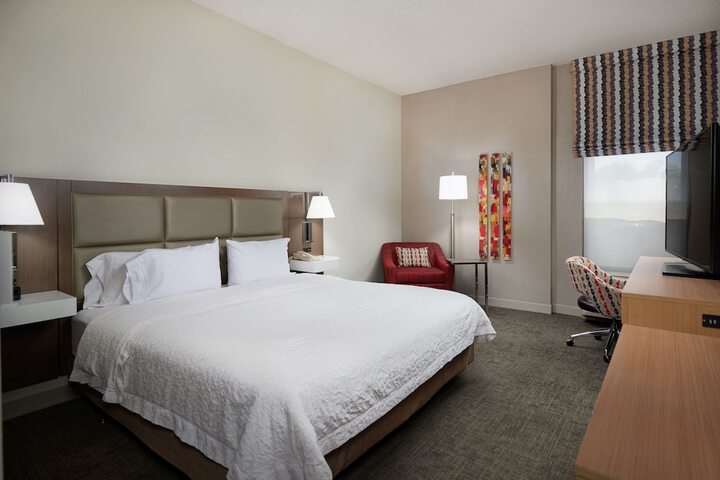 Room 15 of 36