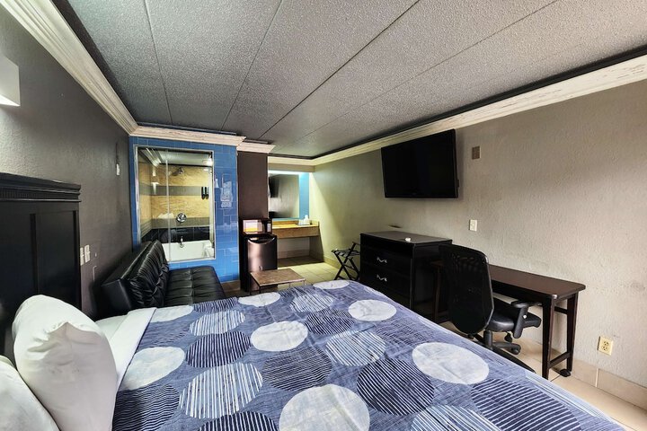 Room 57 of 67