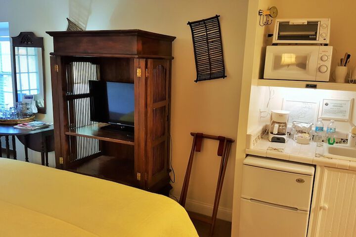 Room 93 of 392