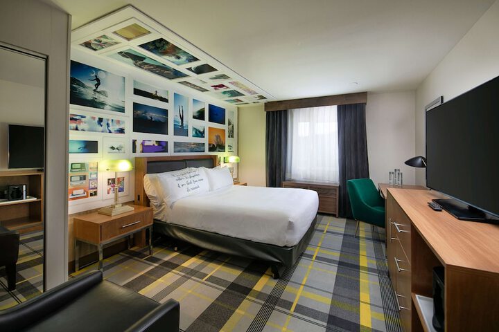 Room 27 of 57