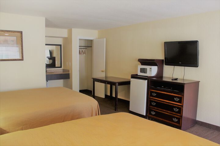 Room 5 of 24