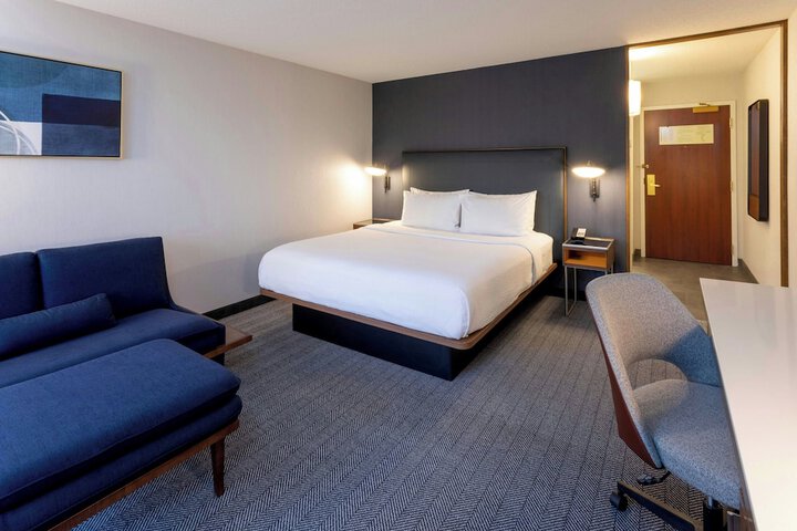 Courtyard Minneapolis St. Paul / Roseville by Marriott
