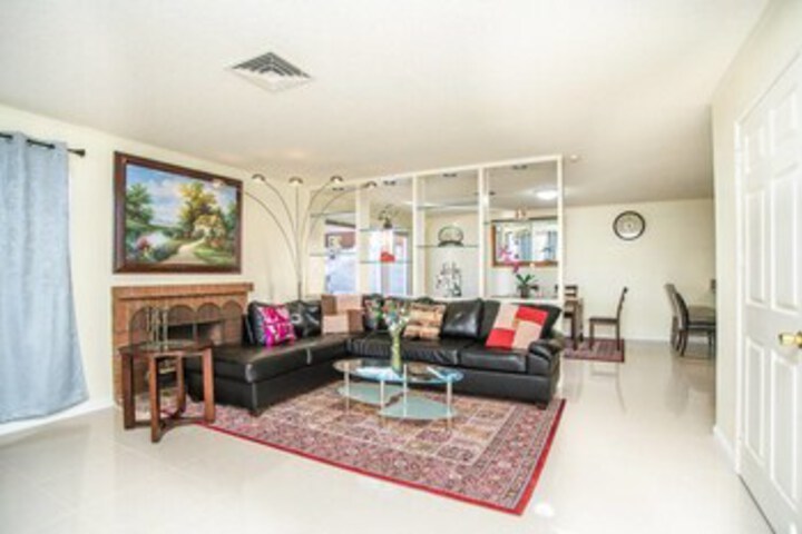 Flamingo Estate 4 Bd Luxury Las Vegas Condo