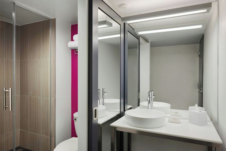 Room 15 of 27