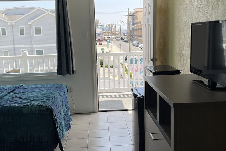 Room 55 of 57